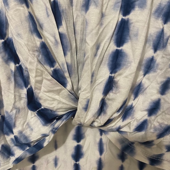 Blue & White Knot Front Shirt Sleeve Top - Picture 6 of 10